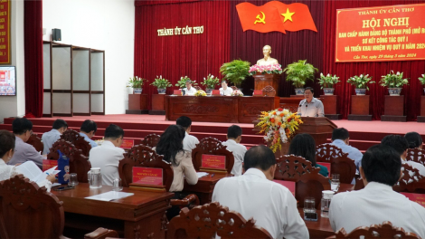 Cần Thơ: Người đứng đầu phải gương mẫu vì lợi ích chung để xây dựng TP (29/3/2024)