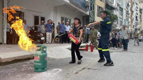 Hà Nội khuyến cáo phòng, chống cháy nổ mùa nắng nóng (11/4/2024)