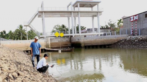 THỜI SỰ 12H TRƯA 05/4/2024: Hạn mặn kéo dài khiến các nguồn nước tại nhiều tỉnh ĐBSCL đều nhiễm mặn.