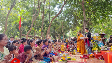 Rộn ràng Tết Bunpimay ở huyện Buôn Đôn, tỉnh Đắk Lắk (14/4/2024)
