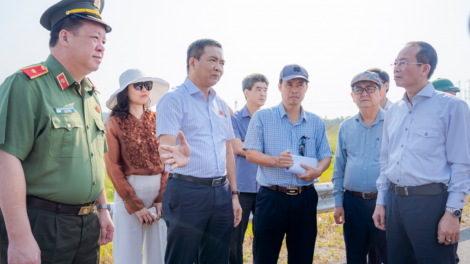 Thừa Thiên -Huế đề nghị xem xét lại lệnh cấm xe vào cao tốc Cam Lộ-La Sơn (20/4/2024)