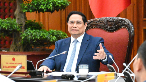 “Dây không đợi cột, cột không đợi móng, móng không chỉ một người làm" - quyết tâm hoàn thành đường dây 500KV vào 30/6 (1/4/2024)