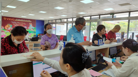 Người dân chủ động tiêm phòng cúm mùa để phòng bệnh (19/4/2024)