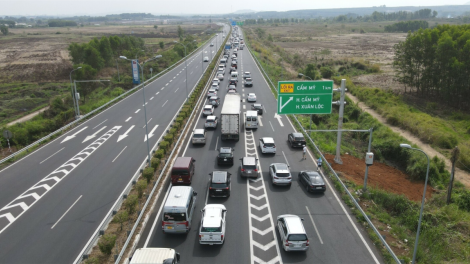 Đi cao tốc làm sao để vừa nhanh vừa an toàn? (02/05/2024)