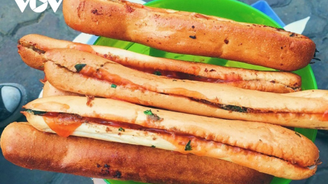 Phạt 90 triệu đồng  chủ cơ sở sản xuất bánh mỳ vi phạm an toàn thực phẩm (22/4/2024)