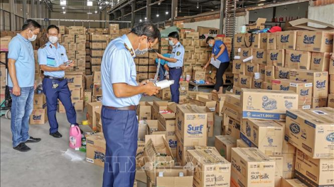 Tăng cường chống buôn lậu, gian lận thương mại và hàng giả trong thương mại điện tử (03/5/2024)