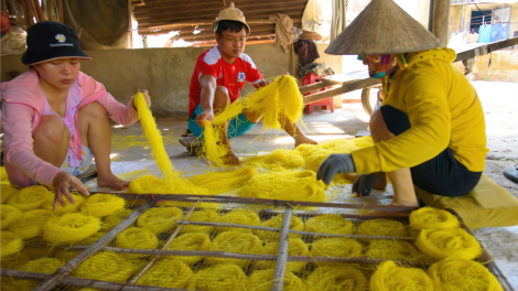 Phóng sự ảnh: Nghề làm bún, mì khô thủ công truyền thống ở Đà Nẵng (27/5/2024)