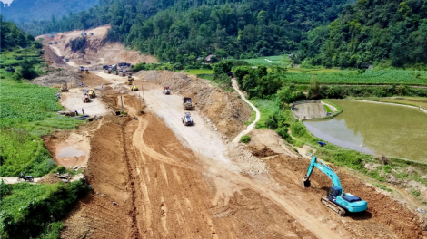 Cao Bằng: Hoàn thành giải phóng mặt bằng tuyến cao tốc Đồng Đăng – Trà Lĩnh từ sự đồng thuận của người dân  (1/5/2024)