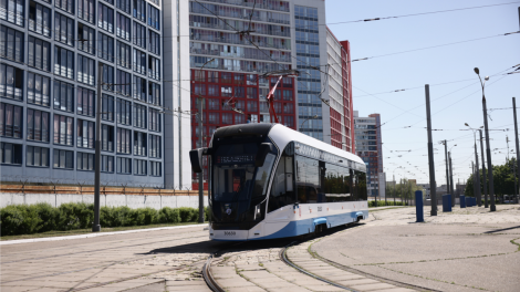 Tàu điện không người lái đầu tiên ở Nga xuất hiện trên đường phố Moscow (26/5/2024)