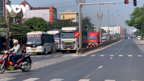 Cục đường bộ Việt Nam có "phớt lờ" kiến nghị xem xét lại phân luồng xe vào cao tốc Cam Lộ-La Sơn? (23/5/2024)
