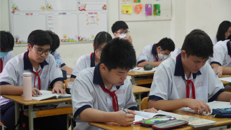 Học sinh tại TP.HCM ôn tập “nước rút” cho kỳ thi tuyển sinh vào lớp 10 (17/5/2024) ( tin này thôi)
