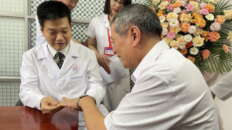 Người bệnh vảy nến ở tuyến tỉnh được chi trả bảo hiểm y tế như trung ương (10/5/2024)