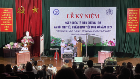 Việt Nam cần tăng gấp đôi số lượng điều dưỡng viên để đạt chuẩn (10/5/2024)