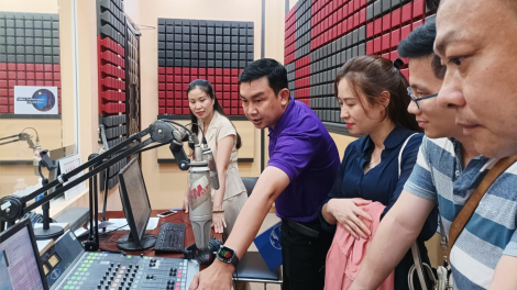 Chuyện làm phát thanh “livestream” (17/6/2024)