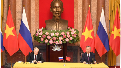 Chủ tịch nước Tô Lâm và Tổng thống Liên bang Nga Vladimir Putin gặp gỡ báo chí (20/6/2024)