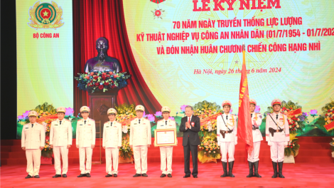 Chủ tịch nước Tô Lâm dự lễ kỷ niệm 70 năm Lực lượng Kỹ thuật nghiệp vụ CAND (26/6/2024)