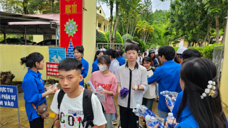 THỜI SỰ 12H TRƯA 27/6/2024: Hơn 1 triệu thí sinh trên cả nước hoàn thành môn thi đầu tiên của kỳ thi tốt nghiệp THPT 2024 an toàn, trật tự, nghiêm túc và đúng quy chế.