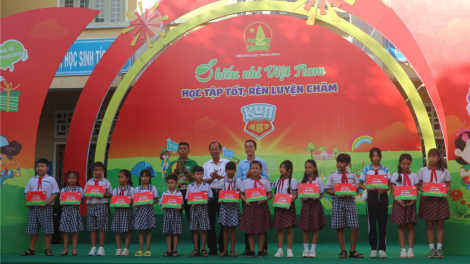 Ngày hội “Thiếu nhi Việt Nam - Học tập tốt, rèn luyện chăm” tại tỉnh Sóc Trăng (8/6/2024)