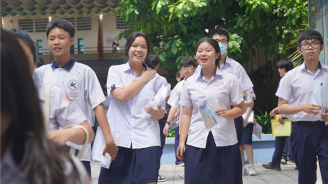 Đề thi Ngữ văn vào lớp 10 tại TP.HCM “dễ thở” (06/6/2024)