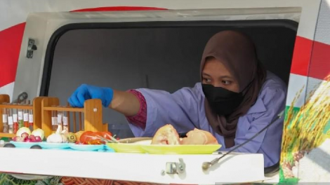 Indonesia triển khai “phòng kiểm nghiệm di động” về an toàn thực phẩm (23/6/2024)