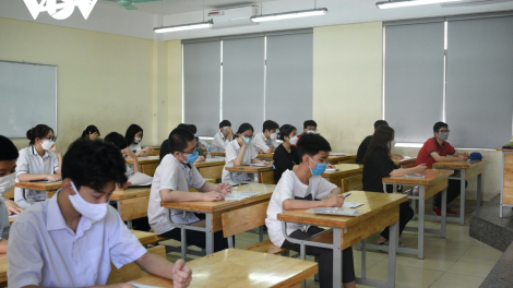 Nhiều trường Đại học bỏ phương thức xét tuyển bằng học bạ: Liệu có bớt tình trạng "làm đẹp" học bạ?