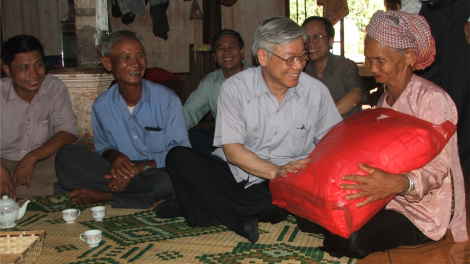 Tổng Bí thư Nguyễn Phú Trọng - Nhân cách lớn từ những việc làm nhỏ (23/07/2024)