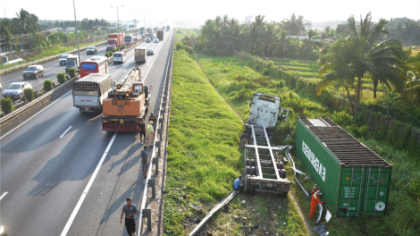 Long An tước hơn 5.700 giấy phép lái xe của người vi phạm nồng độ cồn  (09/07/2024)