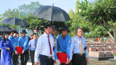 Những bước chân không mỏi trên hành trình đi tìm hài cốt liệt sỹ (24/7/2024)