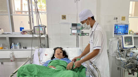 Những lưu ý trong điều trị bệnh nhân sốt xuất huyết, cúm (10/8/2024)
