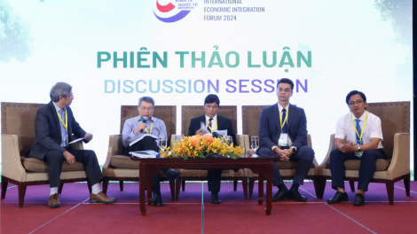 Sớm có khung khổ pháp lý vững chắc để thúc đẩy chuyển đổi xanh, chuyển đổi số (16/8/2024)
