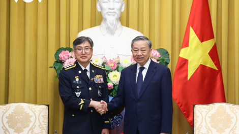 THỜI SỰ 21H30 ĐÊM 26/8/2024: Tổng Bí thư, Chủ tịch nước Tô Lâm tiếp Tư lệnh Cơ quan Cảnh sát biển Hàn Quốc và phu nhân đang có chuyến thăm Việt Nam.