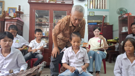 Người tâm huyết với nghệ thuật truyền thống của dân tộc Khmer (19/8/2024)