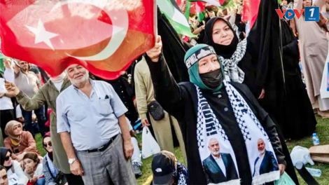 Biểu tình lên án vụ ám sát thủ lĩnh Hamas ở Thổ Nhĩ Kỳ (04/8/2024)