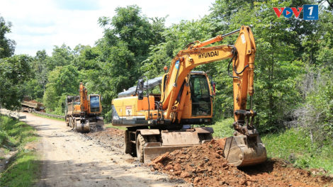 Bố trí 56 tỷ đồng sửa chữa, khắc phục hư hỏng quốc lộ 14C qua Đắk Nông (03/8/2024)