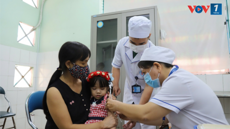 Ngày đầu thực hiện chiến dịch tiêm vaccine sởi ở TP.HCM (31/8/2024)