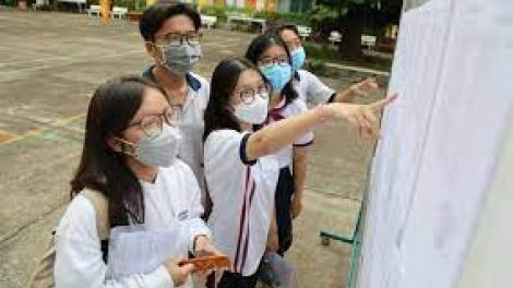 Vì sao điểm chuẩn đại học năm 2024 tăng mạnh? (23/08/2024)