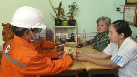 Tiêu thụ điện sinh hoạt tại TP.HCM giảm (15/8/2024)