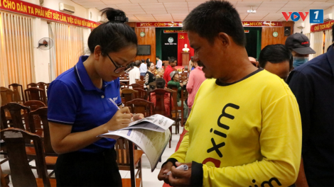 Đà Nẵng hỗ trợ người nghèo chuyển đổi điện thoại 2G sang 4G (28/8/2024)