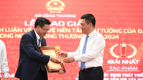 Cuộc thi chính luận về bảo vệ nền tảng tư tưởng của Đảng: Đợt sinh hoạt chính trị thực tiễn, sâu rộng trong ngành Công Thương (14/08/2024)