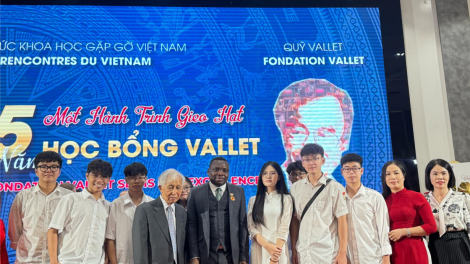 Quỹ học bổng Vallet : 25 năm Hành trình gieo hạt tài năng  (21/09/2024)