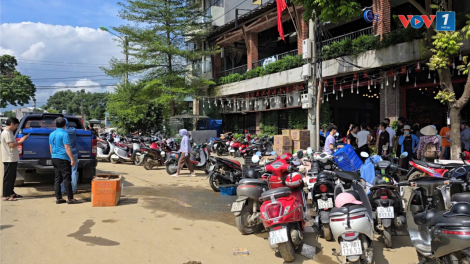 Ấm áp những suất cơm vượt trăm cây số (12/9/2024)