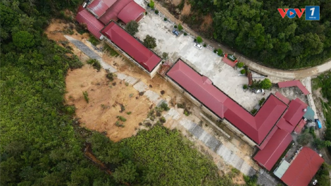Lào Cai chuyển học sinh từ trường học có nguy cơ sạt lở cao về  nơi an toàn (21/9/2024)