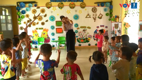 Duy trì lớp học bán trú, phụ huynh vùng lũ Lào Cai yên tâm khôi phục cuộc sống (26/9/2024)