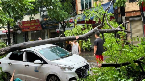 Ô tô, xe máy bị hư hỏng, thiệt hại do bão, lũ có được bồi thường bảo hiểm? (13/9/2024)