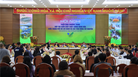 Tây Nguyên ký cam kết đưa hàng hóa chất lượng vào TP. Hồ Chí Minh (2/1/2025)