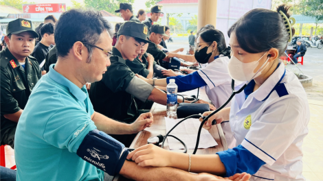 Cần Thơ: Ngày hội Xuân hồng năm 2025 thu về 262 đơn vị máu (12/1/2025)