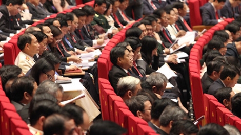 Hôm nay, Đại hội đại biểu toàn quốc lần thứ 12 của Đảng bước sang ngày làm việc thứ 5, các đại biểu tiếp tục nghiên cứu về công tác nhân sự Ban Chấp hành Trung ương khóa 12. (Thời sự trưa 25/01/2016)