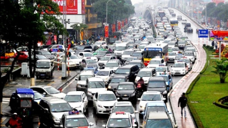 Giao thông tại Hà Nội và Thành phố Hồ Chí Minh vẫn rất căng thẳng trong ngày cận Tết. (Thời sự chiều 04/02/2016)