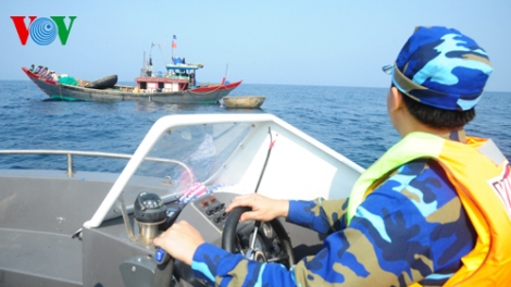 Biển đảo Việt Nam ngày 21/12/2014: Vùng cảnh sát biển 4: Chỗ dựa vững chắc cho ngư dân vươn khơi.