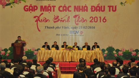 Chủ tịch Quốc hội Nguyễn Sinh Hùng dự hội nghị xúc tiến đầu tư vào Nghệ An 2016. (Thời sự đêm 21/2/2016)